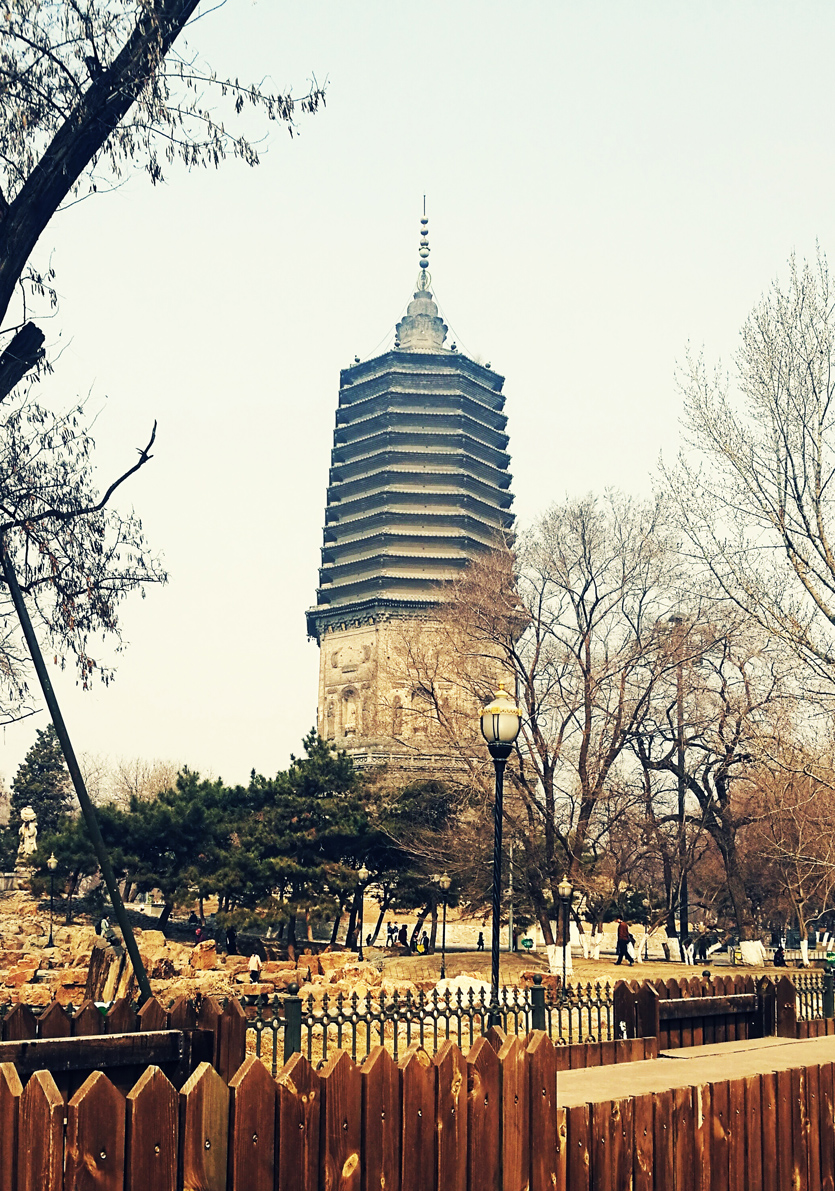 辽宁辽阳白塔(红烧腰果/Wikipedia/CC BY-SA 4.0)