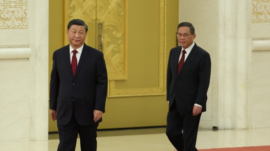 中共二十大上,习近平的大秘李强一跃晋升为中共新一届领导班子中的二号人物。