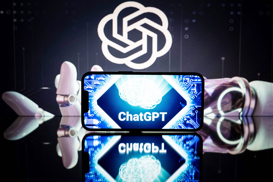 欧盟AI法案近期提出了有关ChatGPT等生成式AI工具的监管规定。(LIONEL BONAVENTURE/AFP/Getty Images)